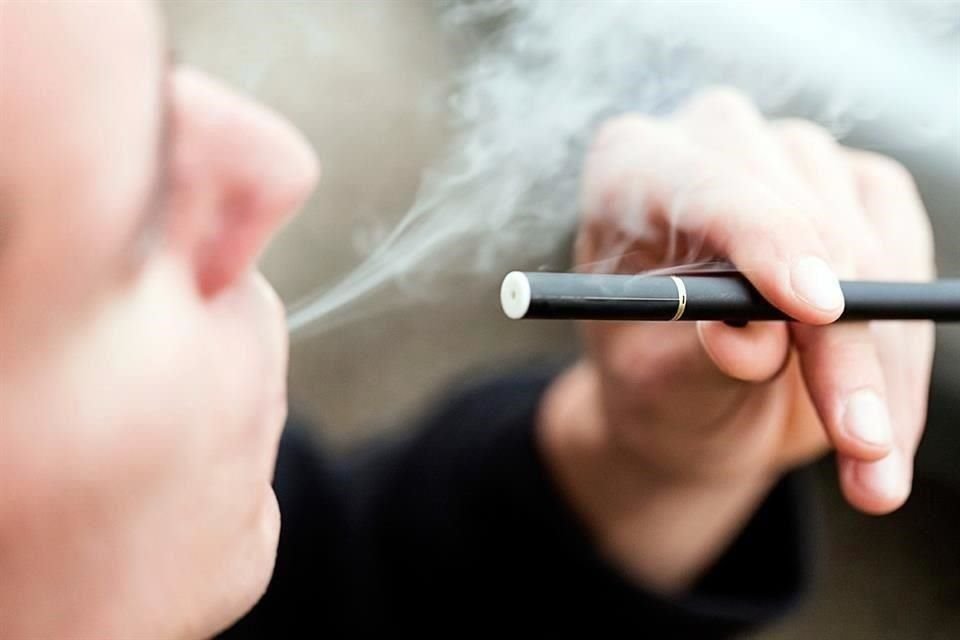 En Estados Unidos se registraran 12 muertes y 805 casos del daños pulmonares por el uso de cigarros electrónicos. 