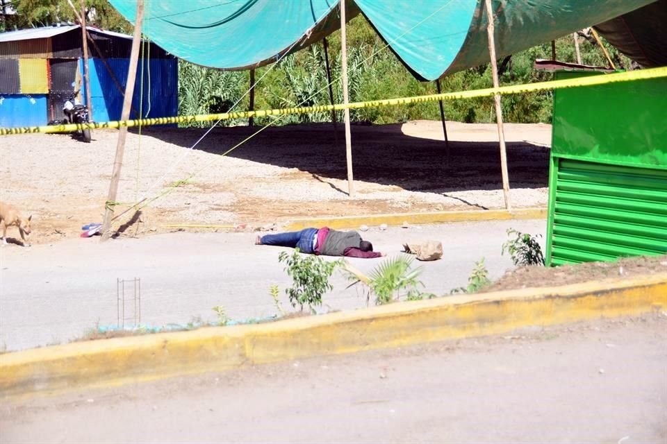 René Hernández Sánchez, líder de CATEM en Oaxaca y su chofer fueron asesinados hoy en un ataque en inmediaciones de la Central de Abasto.