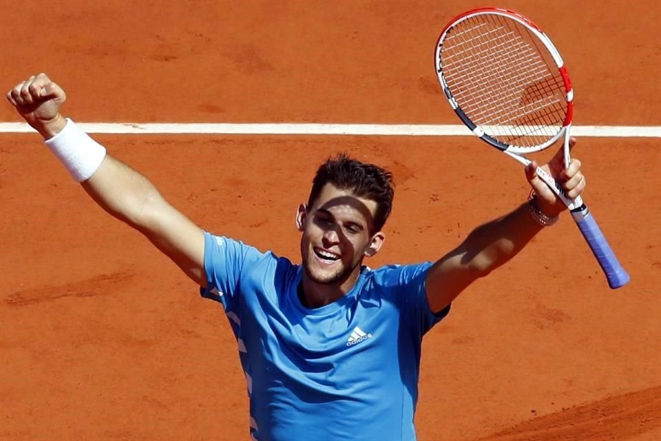 Dominic Thiem se impuso en cinco sets a Novak Djokovic y accedió a la Final del Roland Garros.