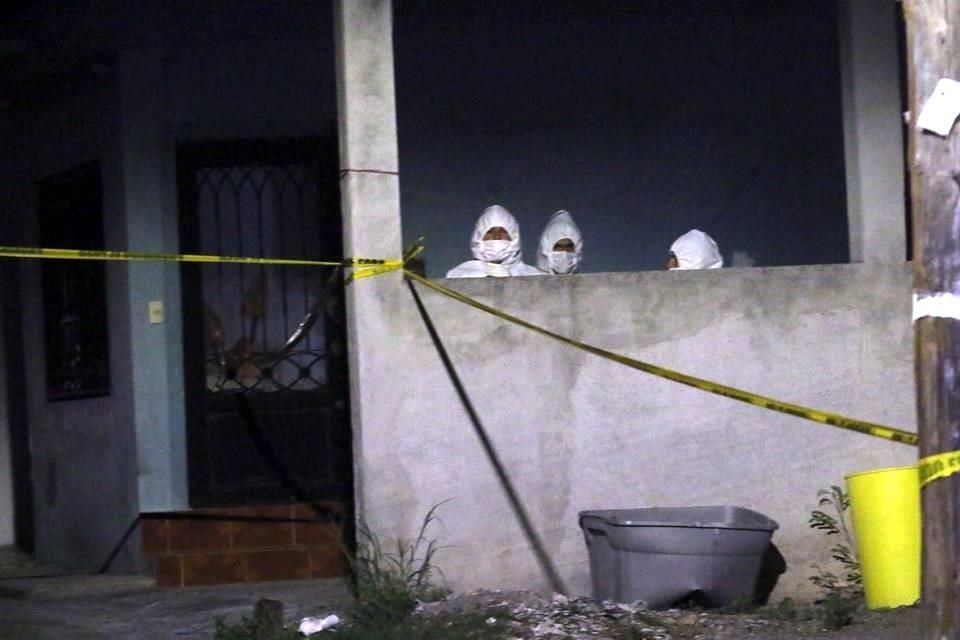 El cuerpo de la mujer fue localizado en un domicilio de la Colonia Felipe Carrillo Puerto, en Escobedo.