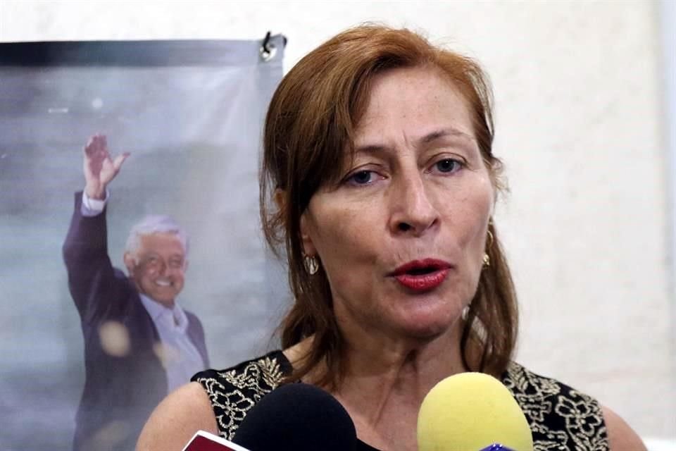 Nos sumamos al llamado al Congreso de Baja California a rectificar #AsíNo. El Gover fue votado x dos años...no se puede más, muy claro', escribió Clouthier.  