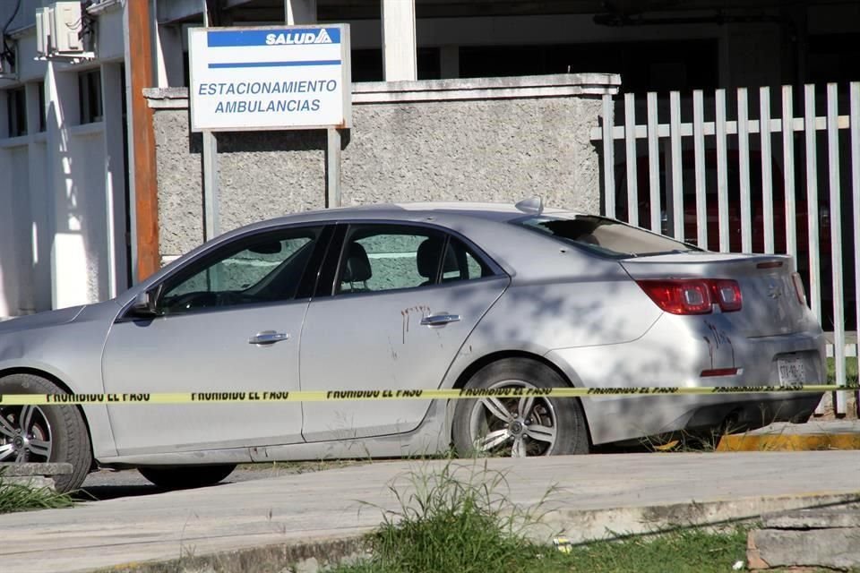El agente José Francisco Martínez Puente murió tras el ataque y su patrulla quedó con impactos de bala y rastros de sangre.