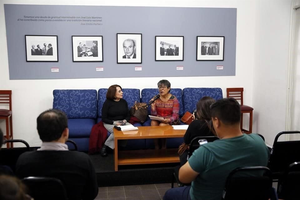La escritora Emma Godoy fue homenajeada en el Centro de Creación Literaria Xavier Villaurrutia, en ocasión de su centenario, que se conmemoró el 25 de marzo.