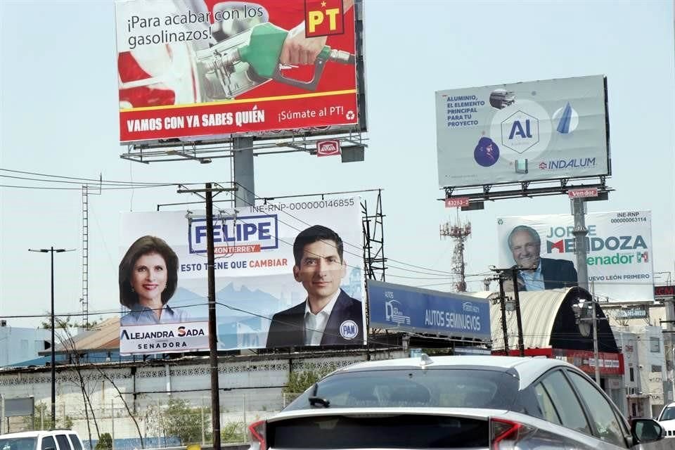 La propaganda electoral juega un papel importante en esta contaminación visual