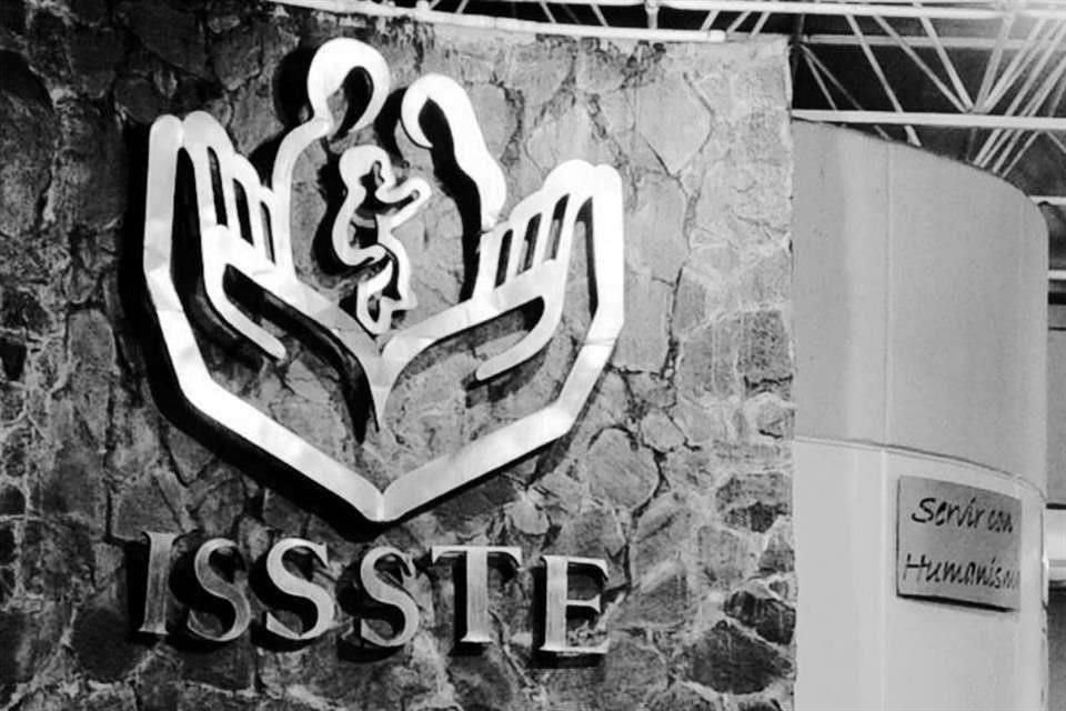 Luis Antonio Ramírez, director general del ISSSTE, afirmó que, pese a ese déficit, el Instituto tiene solvencia económica.