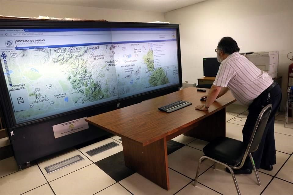 Sacmex indicó que en tanto es restaurado el reporte en tiempo real, puede consultarse el Semáforo de Alerta por Lluvias o las imágenes satelitales de las nubes ofrecidas por el Radar Meteorológico