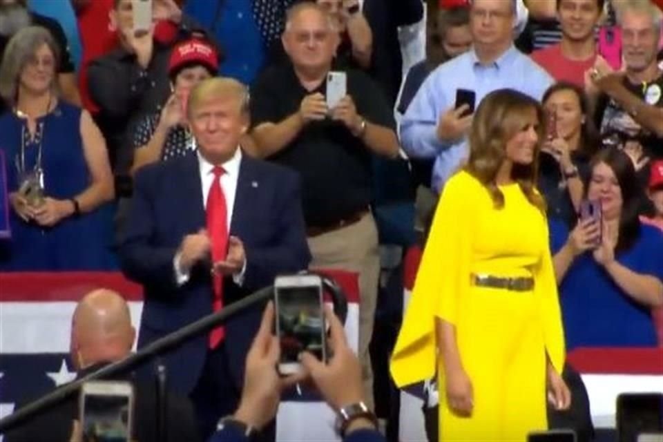 Trump llegó acompañado de la Primera Dama, Melania.