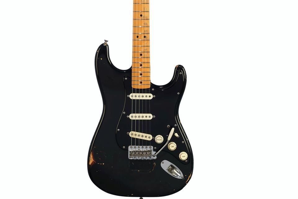 La colección de David Gilmour que se puso a la venta estaba conformada por  126 guitarras.