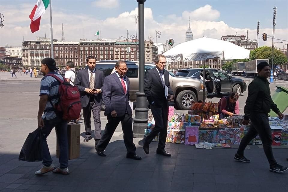 Carlos Salazar y Antonio del Valle se reunieron en Palacio Nacional con AMLO para plantear una solución en la negociación del gasoducto Texas-Tuxpan que evite que la disputa llegue a juicio.