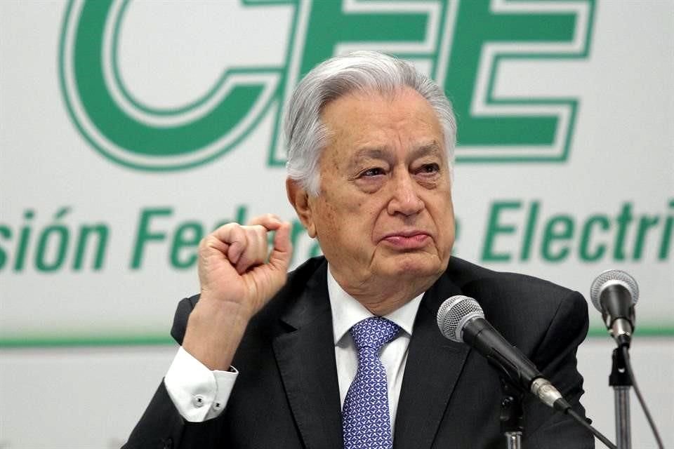 El director de la Comisión Federal de Electricidad, Manuel Bartlett.