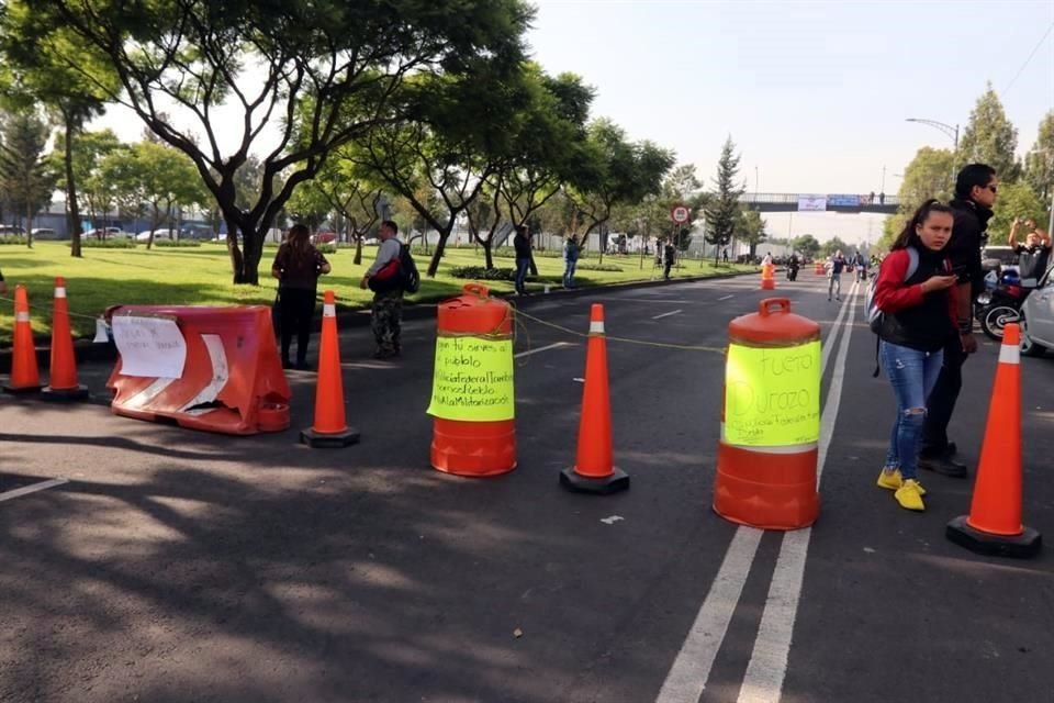 Se esperan otros bloqueos en vías carreteras.