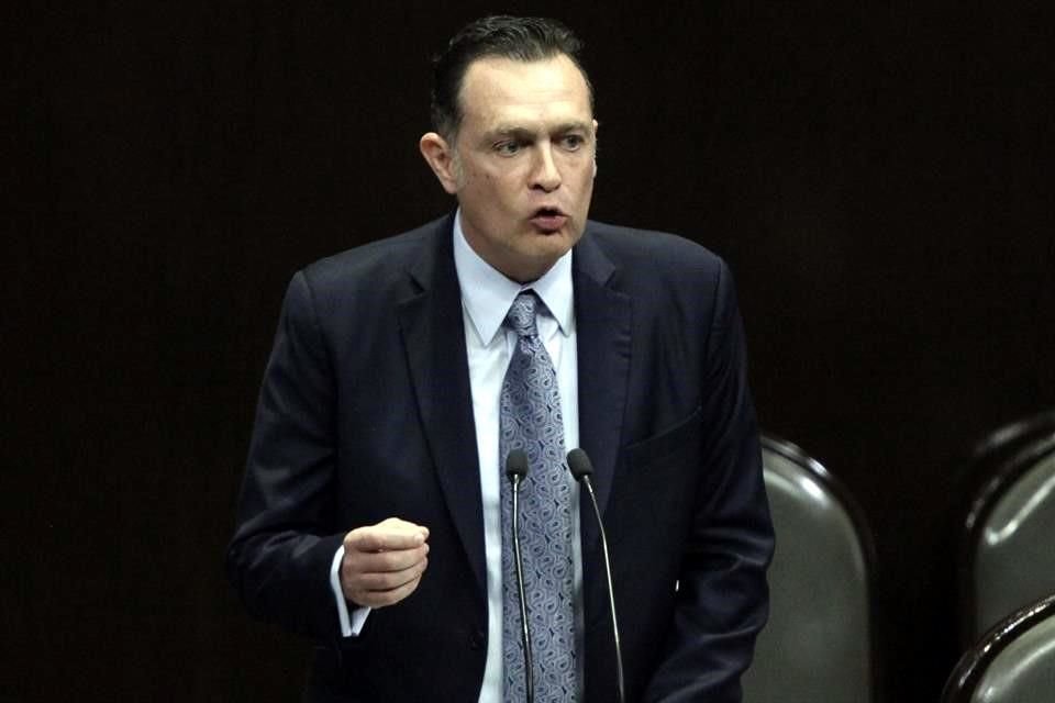 Mauricio Kuri es coordinador del PAN en el Senado.
