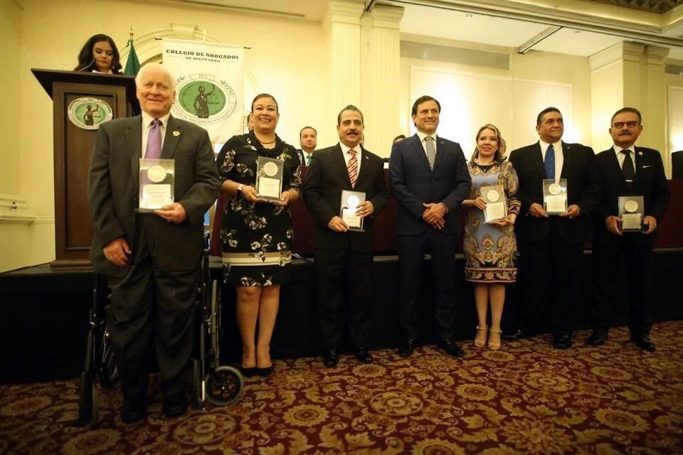 Las personas que fueron reconocidas fueron los abogados María del Carmen Leticia Guerrero, Angelina Isabel Valenzuela, Édgar Humberto Gamboa, Jesús Villarreal Martínez y Alfonso García Alanis.