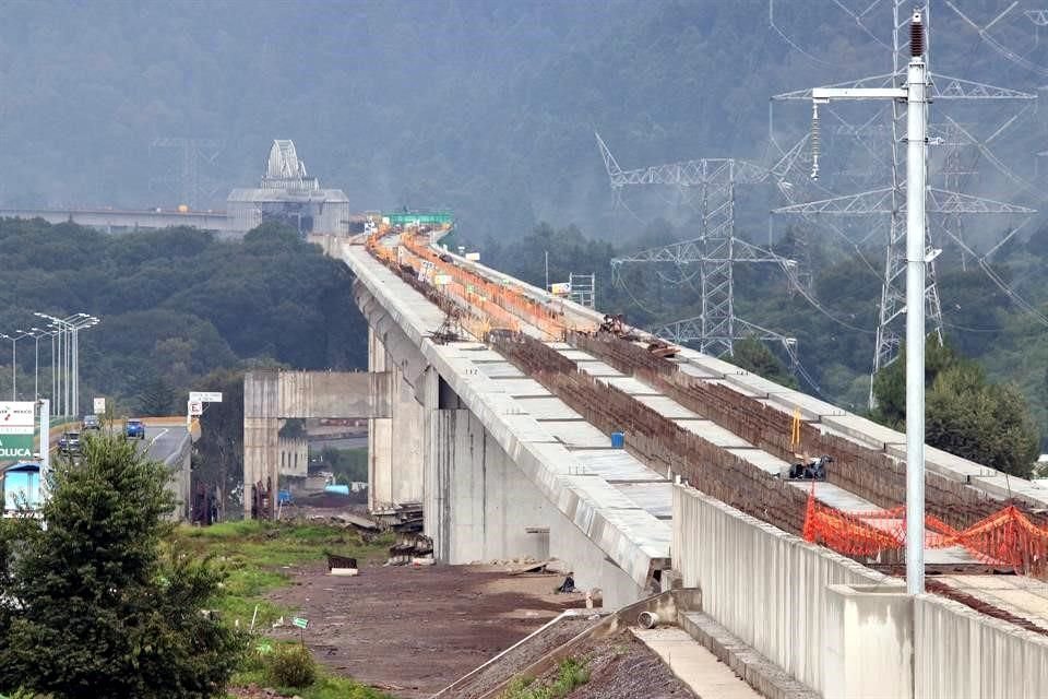 Los casi 104 mil mdp que costará la primera fase del Tren Interurbano se pagaría con los recursos obtenidos por el aforo en este transporte.