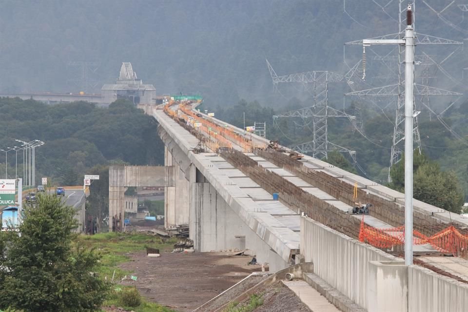 El tramo del Tren Interurbano México-Toluca en la Ciudad de México tiene un avance del 50 por ciento.