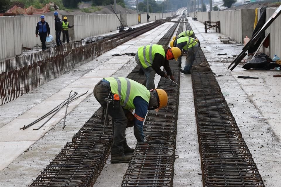 Las obras del Tren Interurbano iniciaron en 2014.