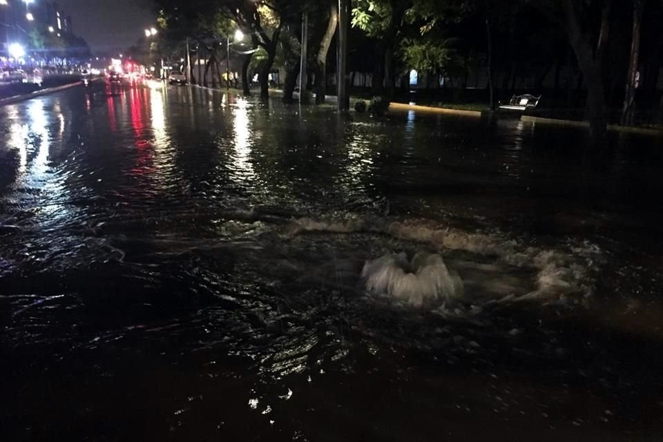 Brote de aguas negras en el Canal de Miramontes.