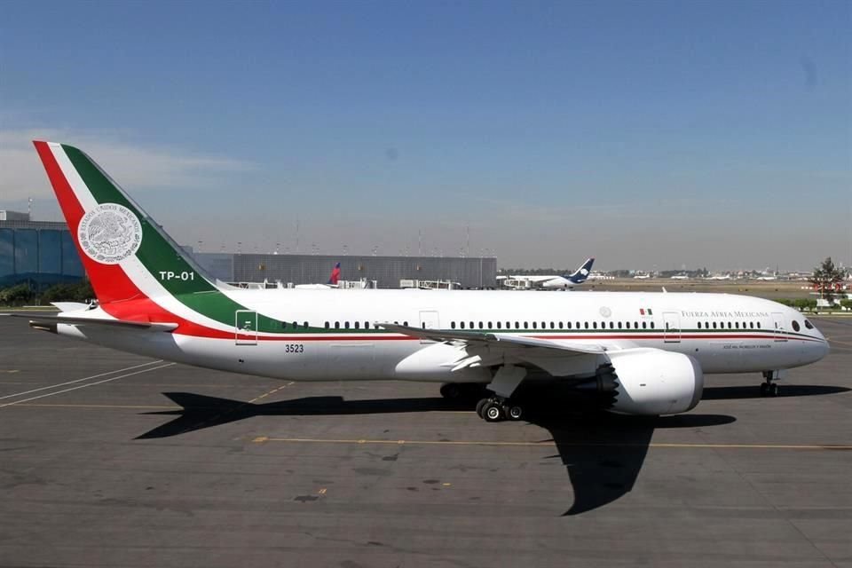 Reconoció que están procurando al menos recuperar lo que se debe del avión, que son 2 mil 100 millones de pesos.