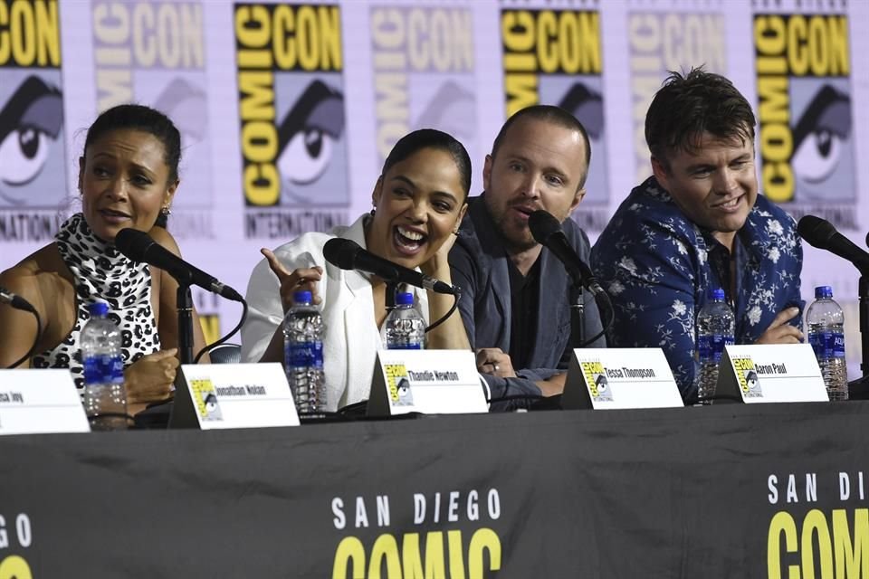 Thandie Newton, Tessa Thompson, Jesse Pinkman y Luke Hemsworth también presentaron el tráiler de la temporada tres de 'Westworld', y hablaron de las sorpresas que incluirá el show.