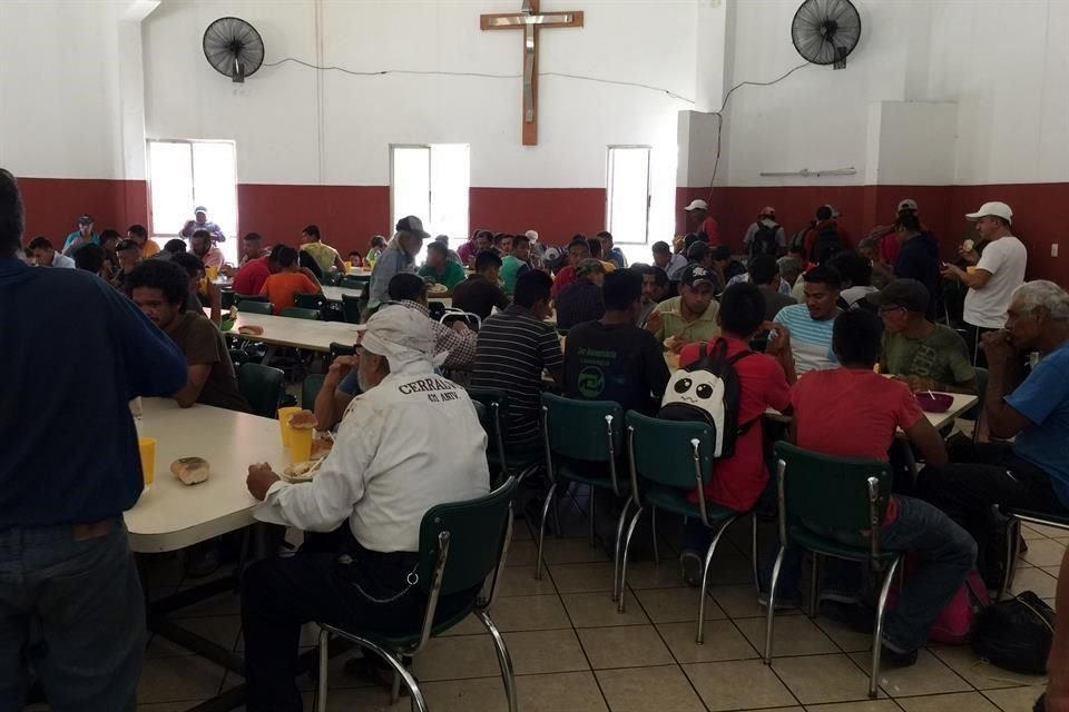 Defensores de derechos humanos prevén que el crimen organizado aumente cuotas a migrantes qeu buscan cruzar a Estados Unidos.