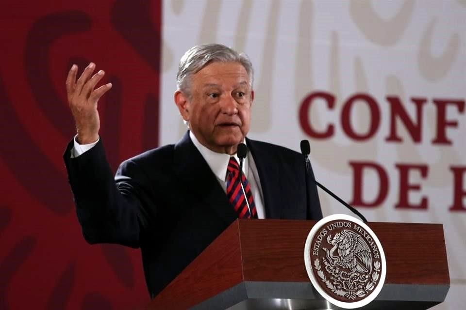 El Presidente en su conferencia de prensa en Palacio Nacional.