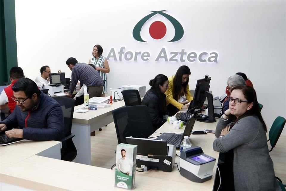 Afore Azteca es la más grande del sistema según cuentas administradas, con 14.7 millones hasta octubre.