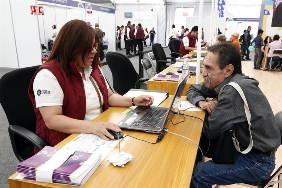 Un daño reputacional al Sistema traería desconfianza y preocupación entre los millones de trabajadores, añadieron los expertos.