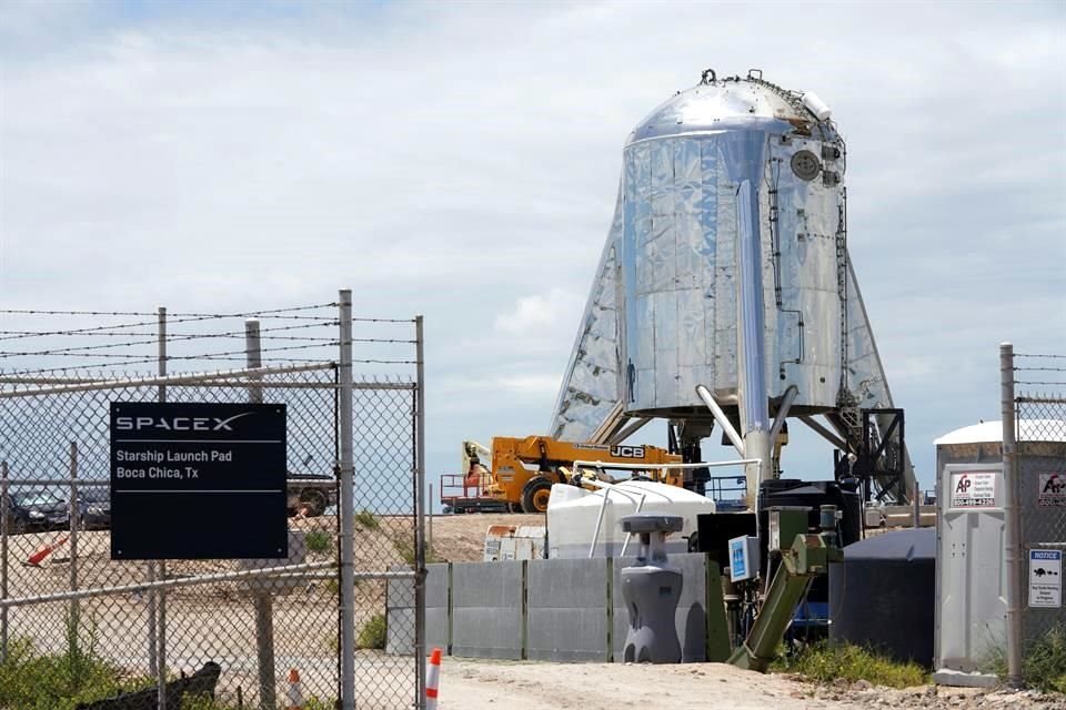 El Starhopper en la plataforma de Space X en Boca Chica, cerca de Brownsville, Texas.