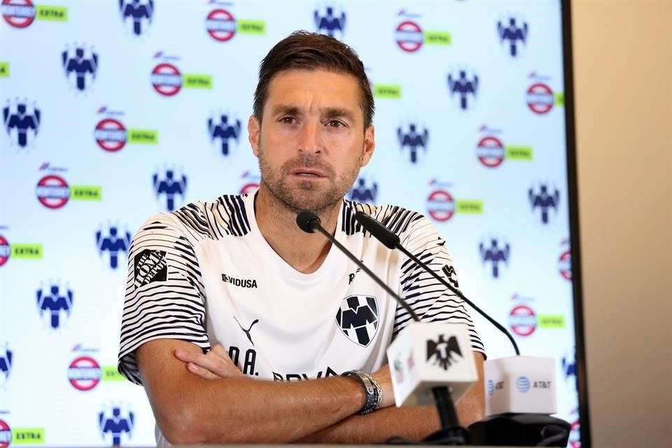 El estratega rayado ya espera la llegada del refuerzo estelar del equipo para esta temporada.