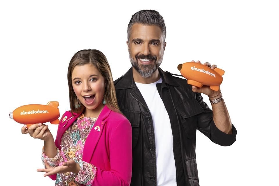 La vlogger y el actor serán los hosts de los Kids' Choice Awards México 2019.