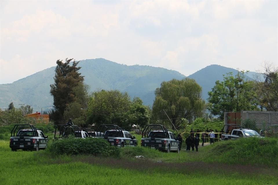30 DE JULIO 2019. Patrulleros municipales y de la Guardia Nacional localizan una finca en la que había cinco personas cautivas y cuatro muertos, en San Sebastián El Grande, Tlajomulco.