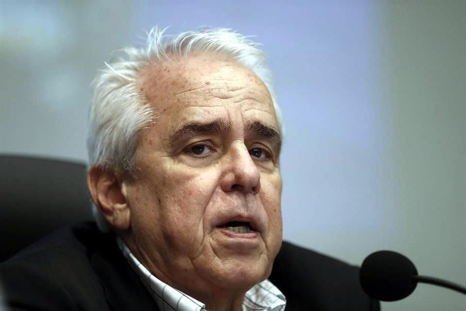 El presidente de la petrolera brasileña Petrobras, Roberto Castello Branco, habla en una rueda de prensa este viernes, en Río de Janeiro.