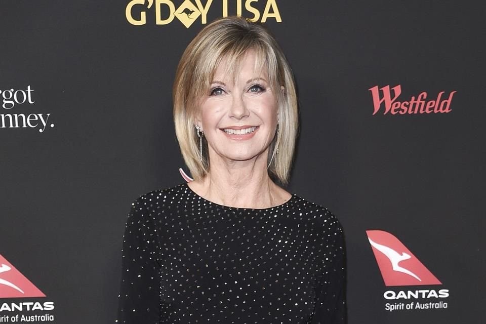 Para combatir el dolor, Olivia Newton-John dijo que ha recurrido a aceite de marihuana.