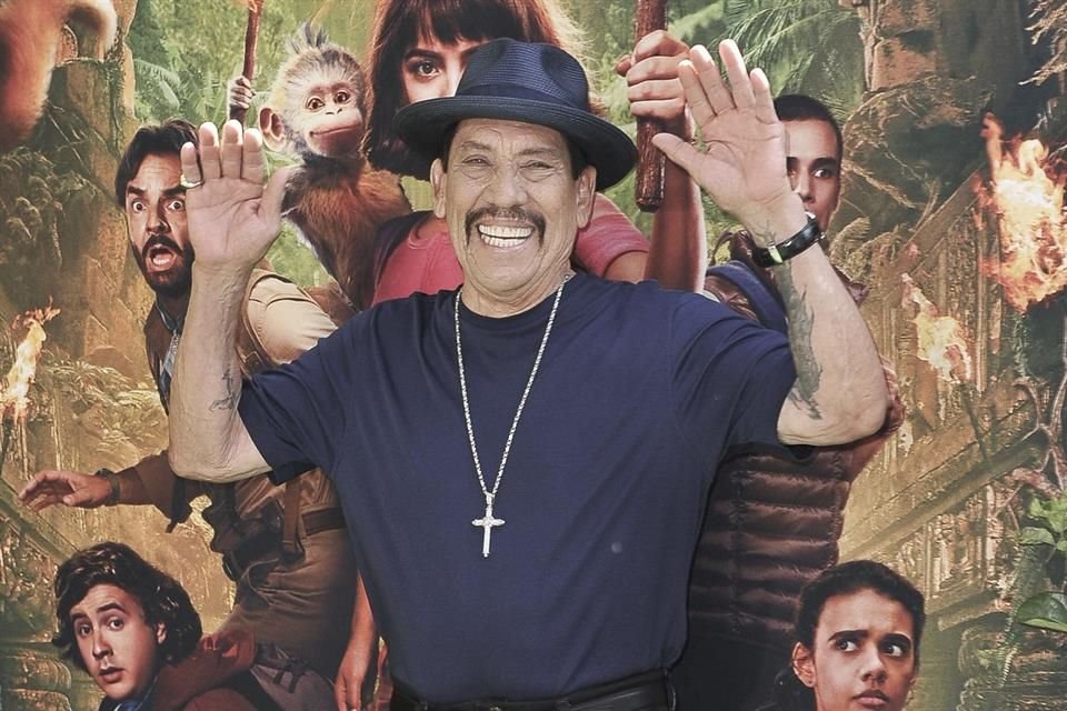 Danny Trejo apoyó en el rescate de un bebé que quedó atrapado en un auto tras un accidente ocurrido en Los Ángeles.