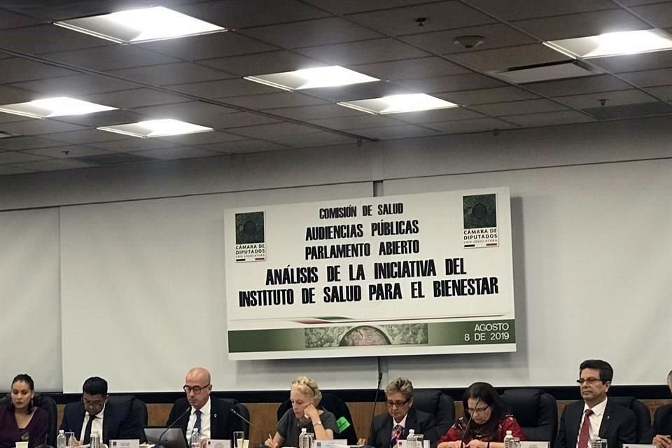 En Parlamento Abierto, se discutió la propuesta para crear el Instituto de Salud para el Bienestar.