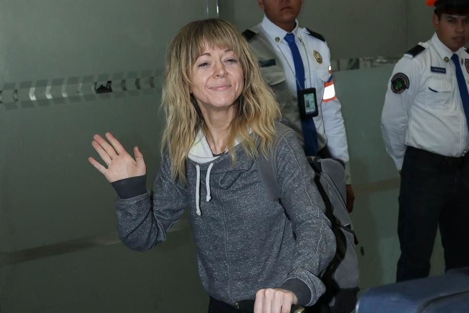 La violinista, quien llegó el jueves a la CDMX, actuará mañana en el Palacio de los Deportes.