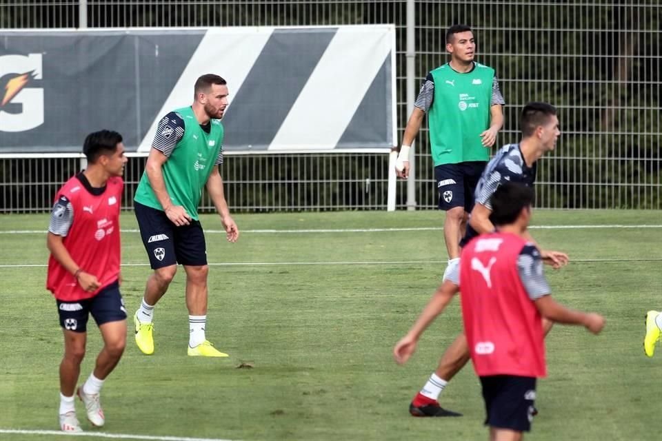 Vincent Janssen estuvo en una cascarita con sus compañeros.