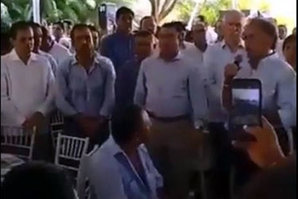 La reunión se llevó a cabo en la casa de Miguel Ángel Yunes Márquez, hijo del ex Mandatario veracruzano.