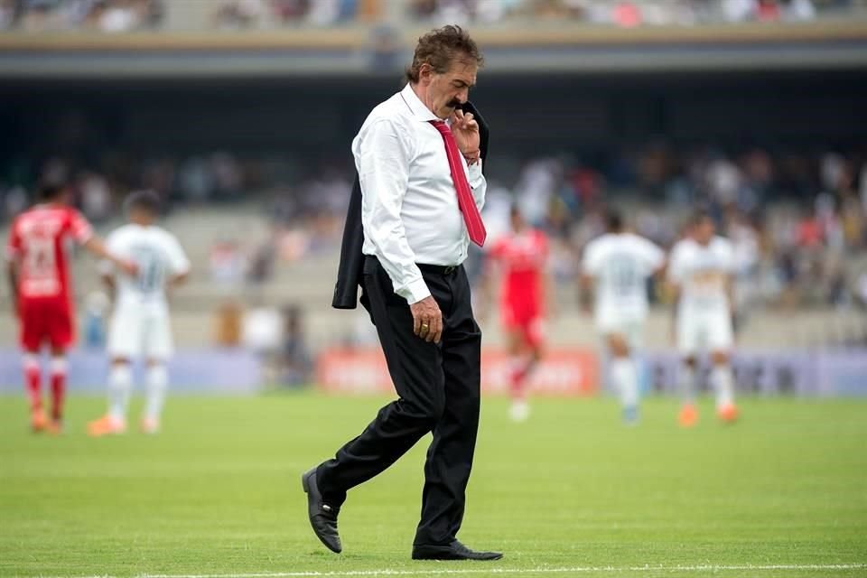 Ricardo La Volpe no ha ganado títulos en México como entrenador.