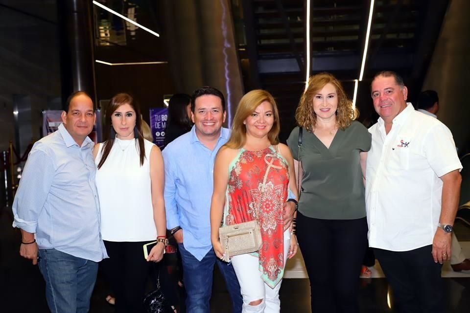 Luis Cantú, Leslie García, Fredy Rodríguez, Liliana Vallejo y Oscar Diego