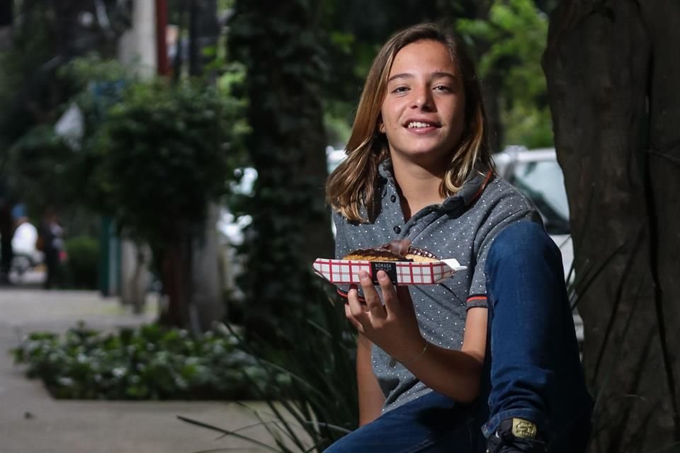 El hijo de Marcos Llunas y nieto de Dyango, todos ellos cantantes, incursionó en el pop urbano.