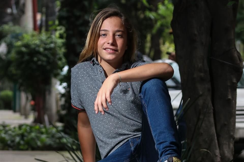 El hijo de Marcos Llunas y nieto de Dyango, todos ellos cantantes, incursionó en el pop urbano.