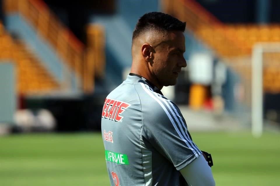 El ex jugador de Tigres estuvo presente en la práctica del equipo de este viernes.
