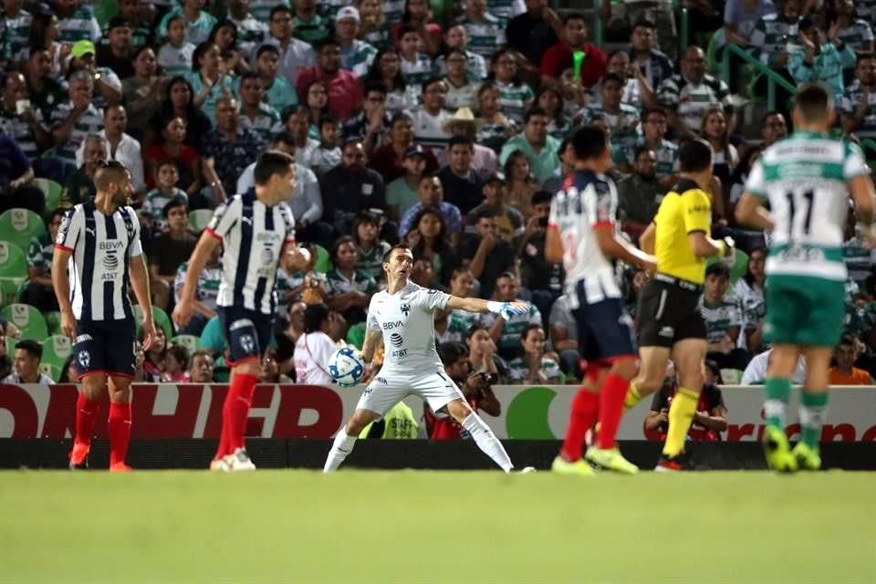 A Barovero le molesta que señalen culpables en los goles en contra.