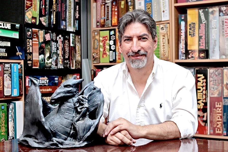 Faustino Cantú llegó a coleccionar más de 5 mil cómics, y 200 juegos de mesa.