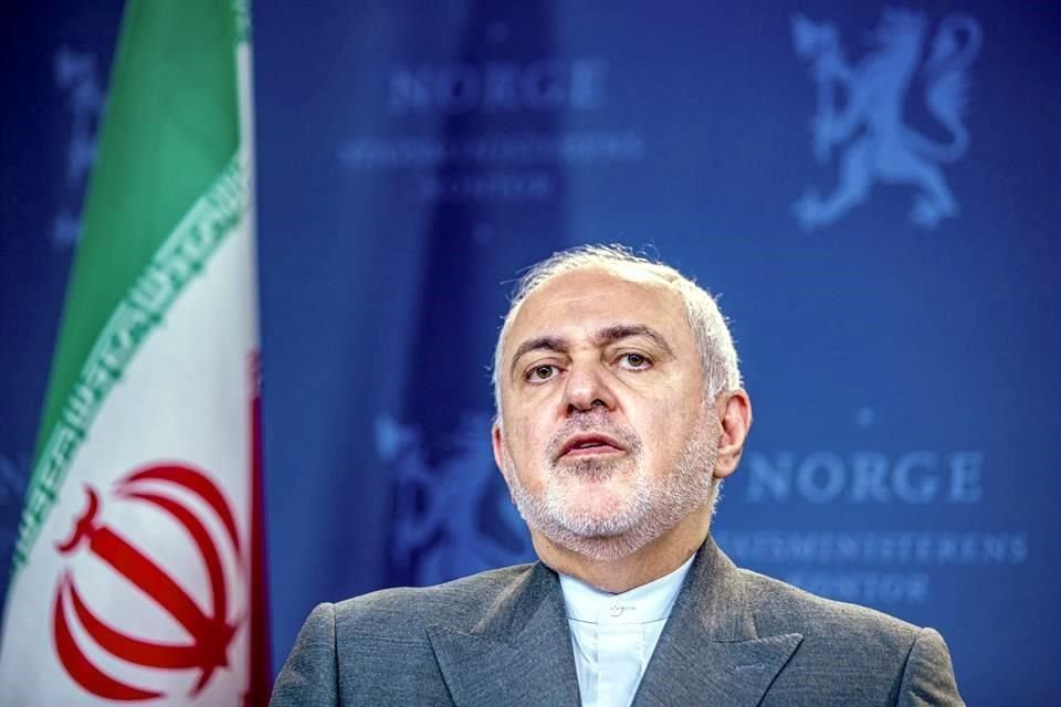 El Gobierno francés insistió en que Zarif no estaba en la ciudad para unirse al G7, sino para reunirse con el Ministro de Relaciones Exteriores francés, pero se le invitó a la cumbre.
