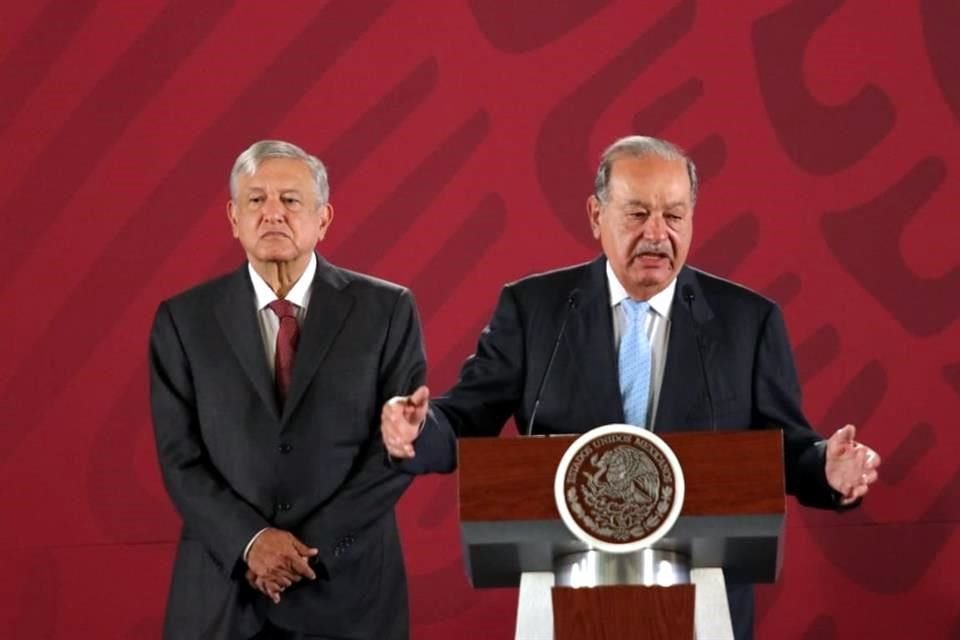 Slim participó en la conferencia mañanera junto al Presidente López Obrador.