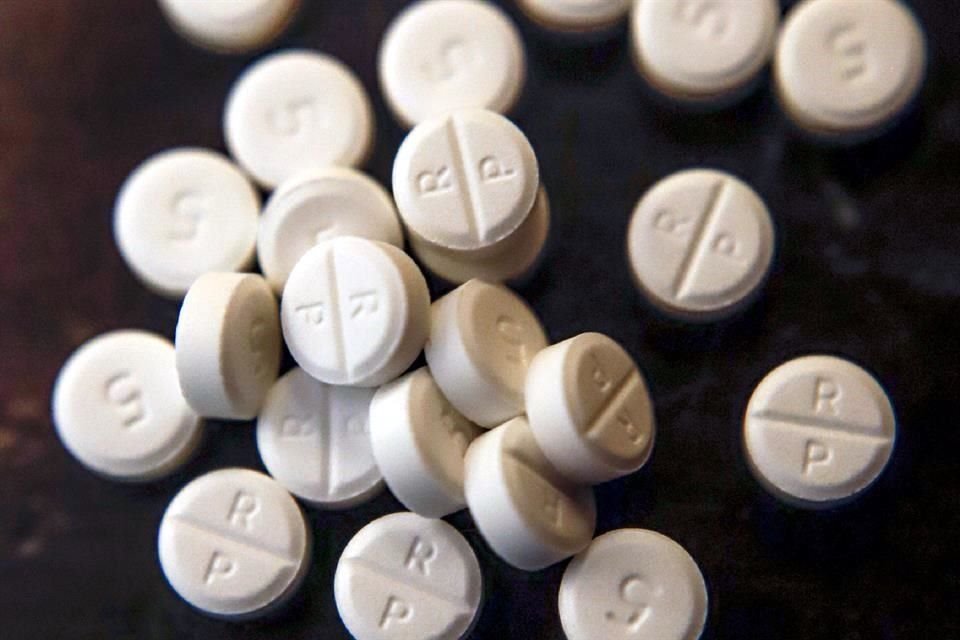 Los daños futuros en EU por opioides podrían ascender a 37 mil mdd, luego de juicio contra firma Johnson & Johnson.