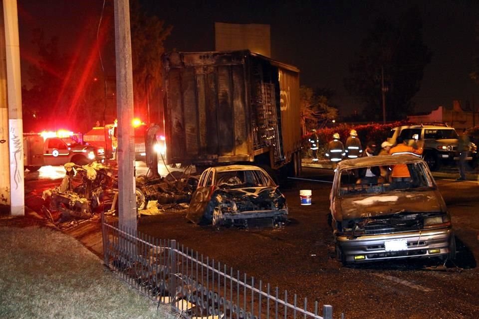 Los primeros narcobloqueos en Jalisco se dieron en la vía a Chapala.