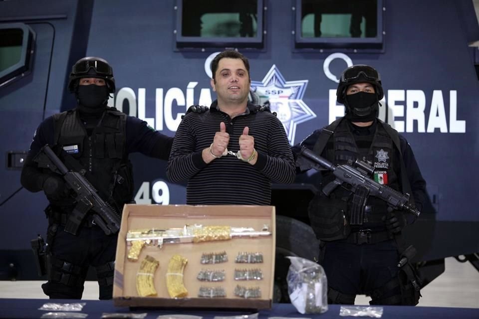 'El Molca' se mostró desafiante durante su presentación ante los medios.